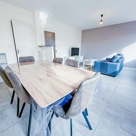 Spacieux Et Chic A Апартаменты *