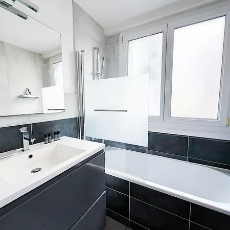 Spacieux Et Chic A Apartament *